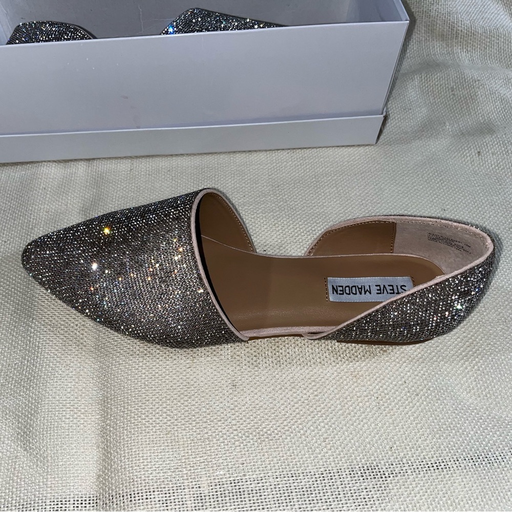 Steve Madden Talent-R Silver Rhinestone Flats, NIB